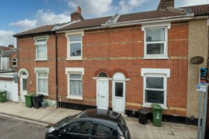 room for sale eton road