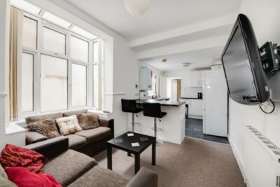 room for sale eton road