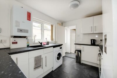 room for sale eton road