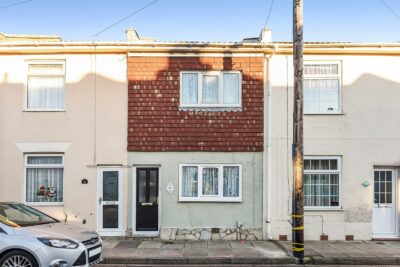 house - terraced for sale balliol road