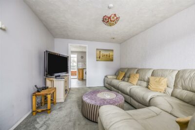 house for sale longfield close