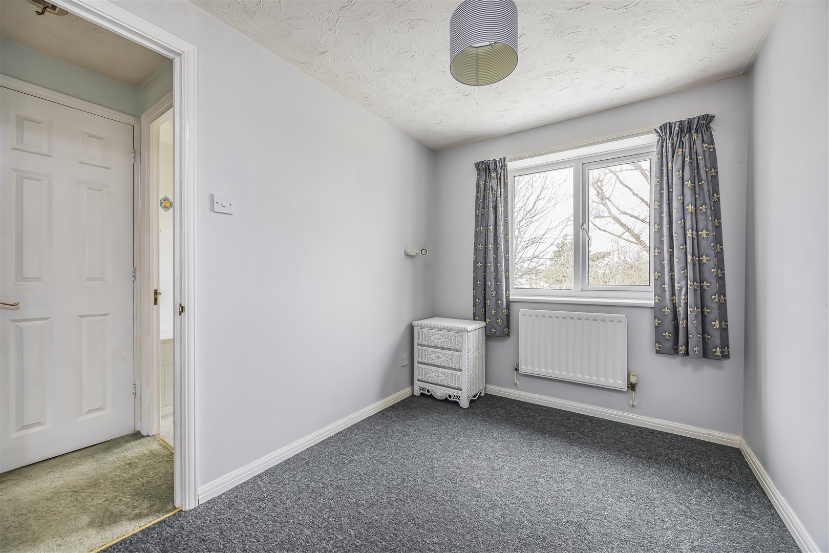 house for sale longfield close