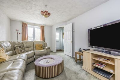 house for sale longfield close