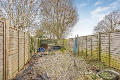 house for sale longfield close