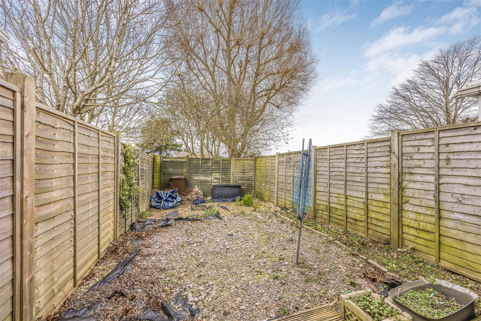 house for sale longfield close