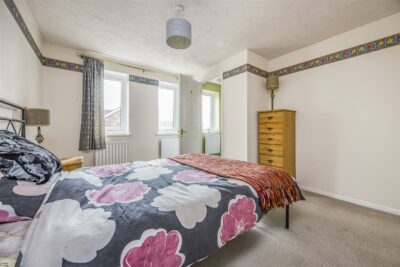 house for sale longfield close