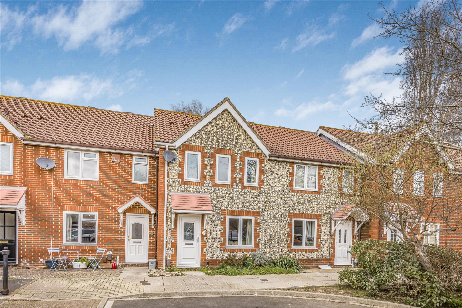 house for sale longfield close
