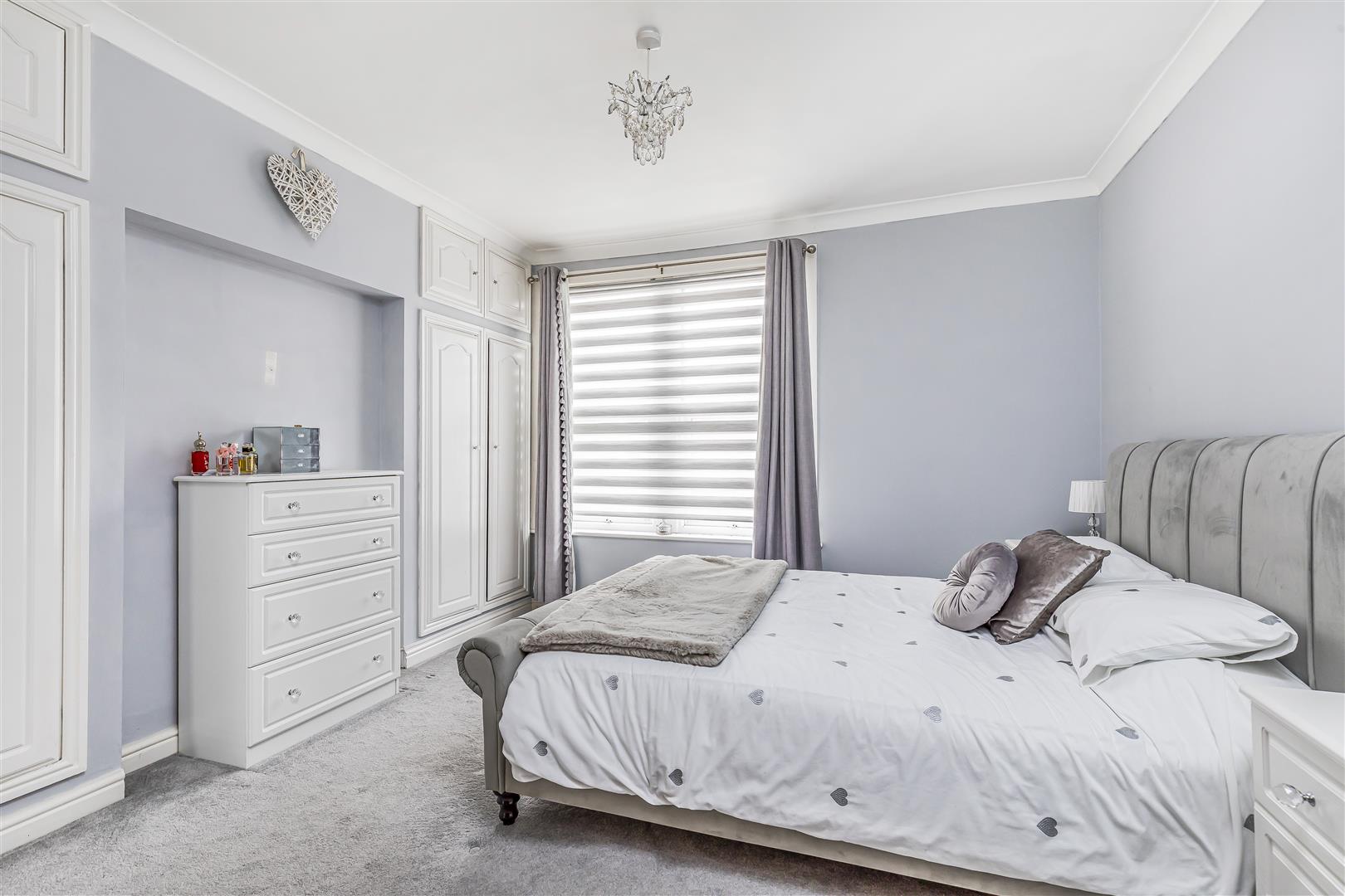 house - terraced for sale folkestone road