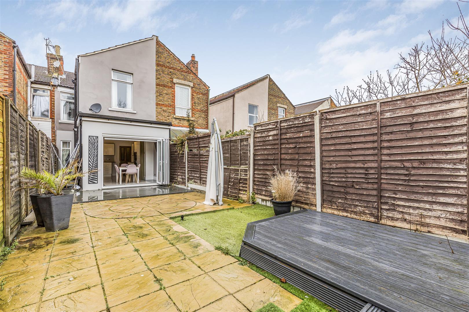 house - terraced for sale folkestone road
