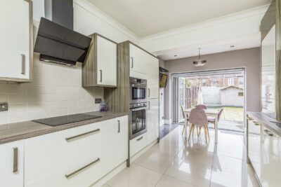 house - terraced for sale folkestone road