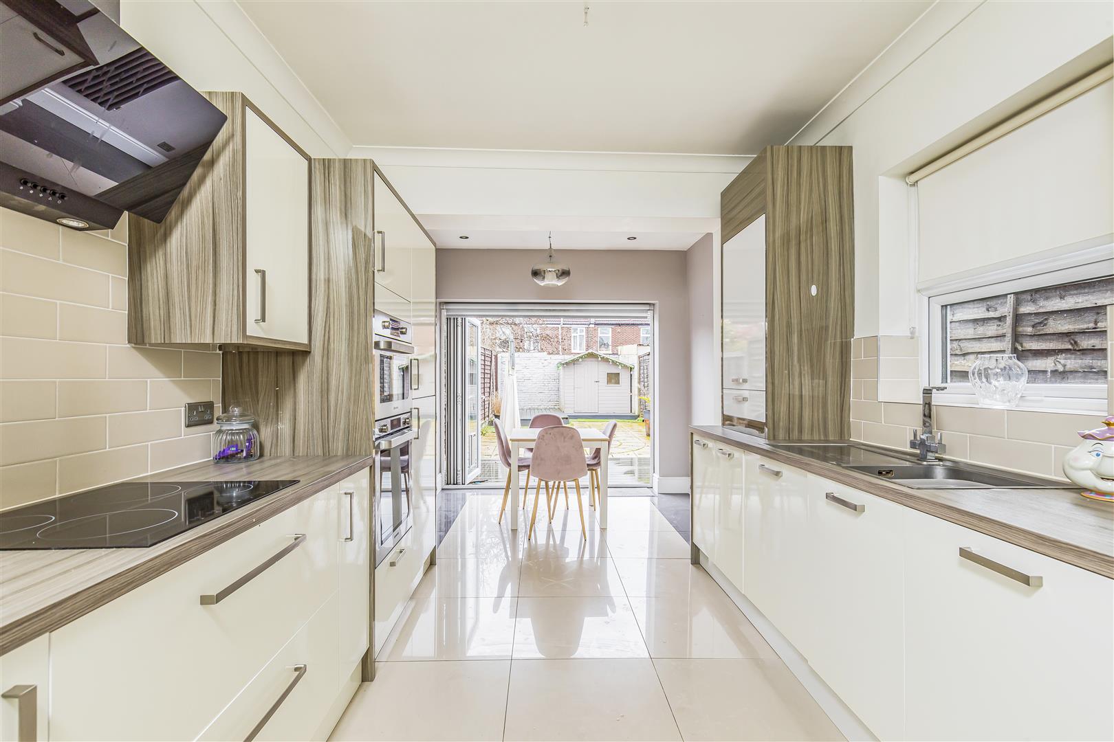 house - terraced for sale folkestone road