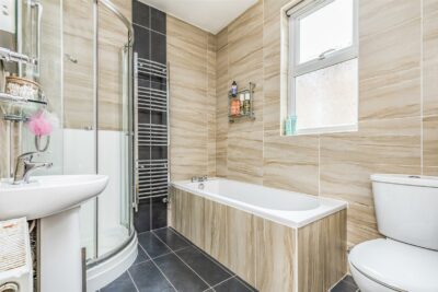house - terraced for sale folkestone road