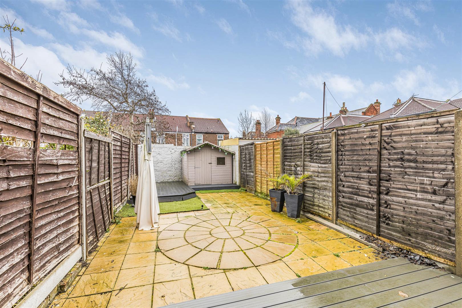 house - terraced for sale folkestone road