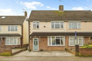 house - semi-detached for sale old manor way