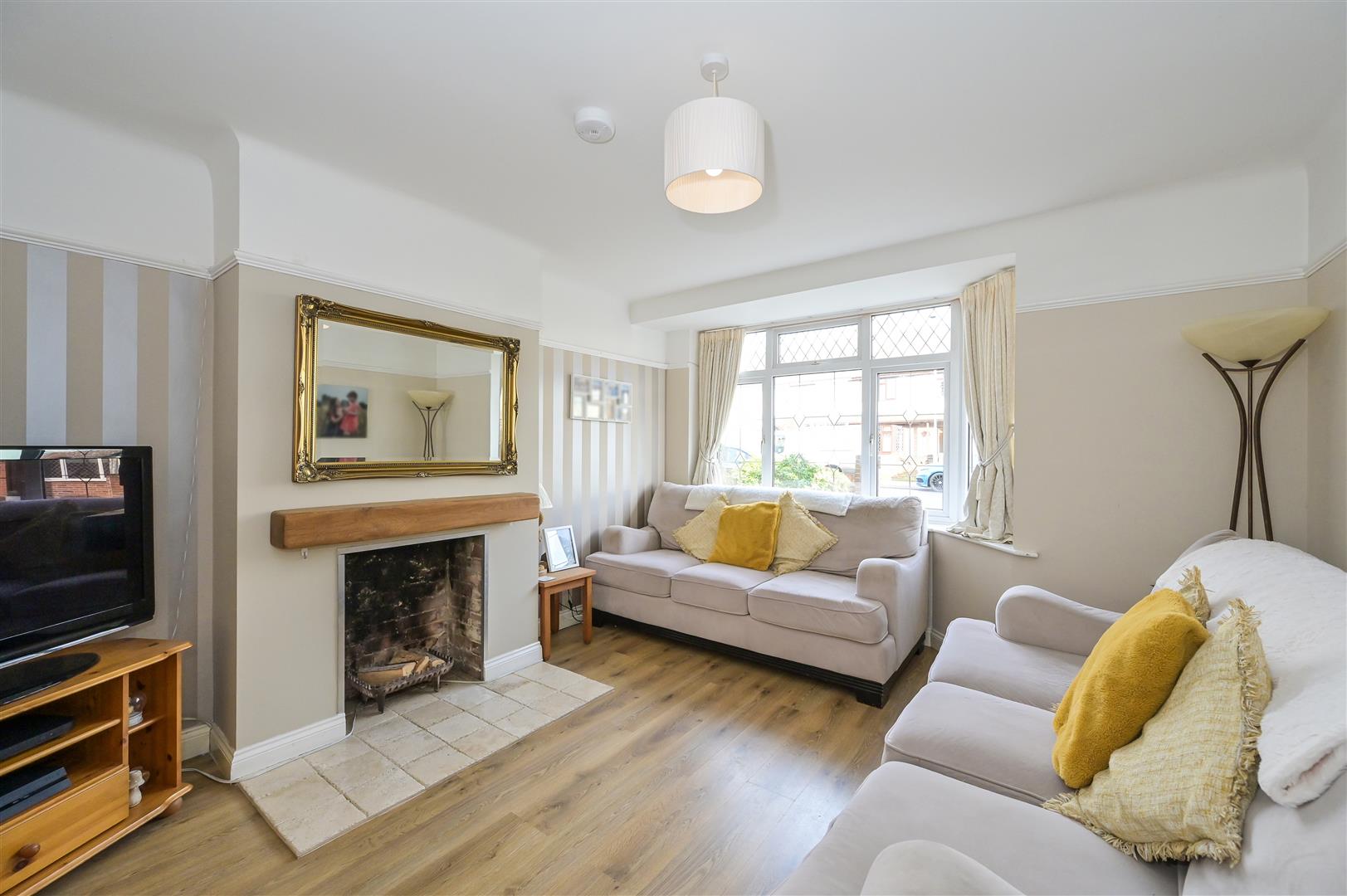 house - semi-detached for sale old manor way