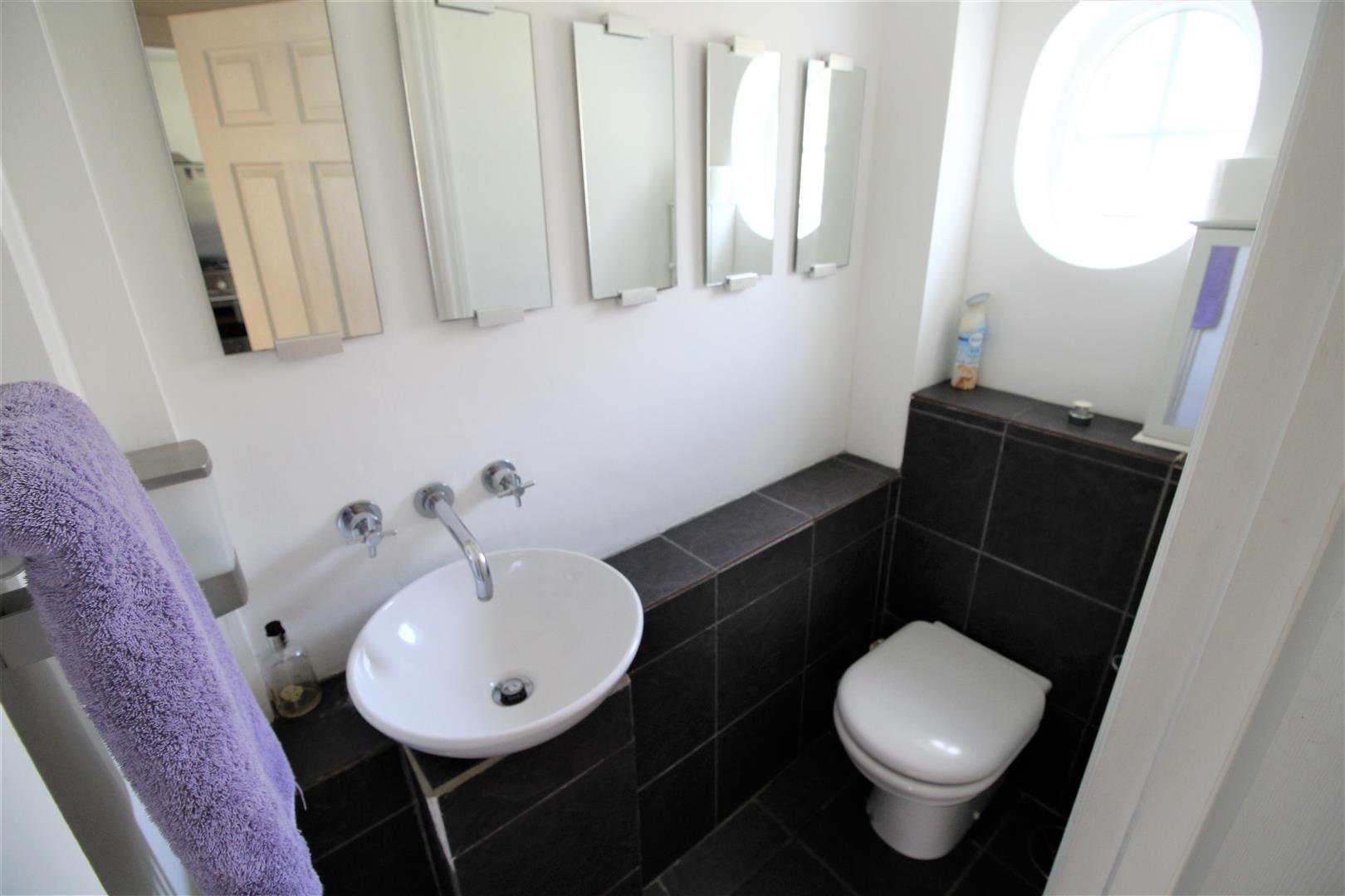 house for sale oaklands road