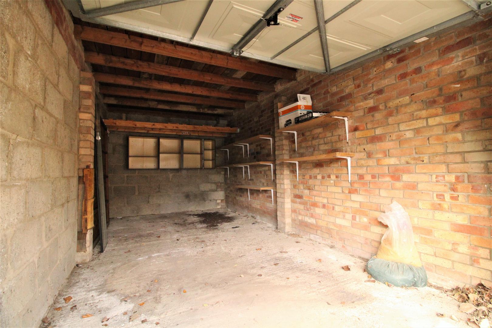 house for sale oaklands road