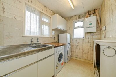 house - end terrace for sale manhood lane