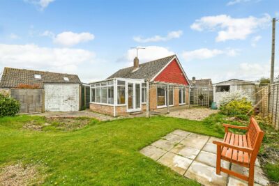 bungalow - detached for sale briars close