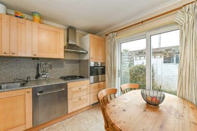 bungalow - detached for sale briars close