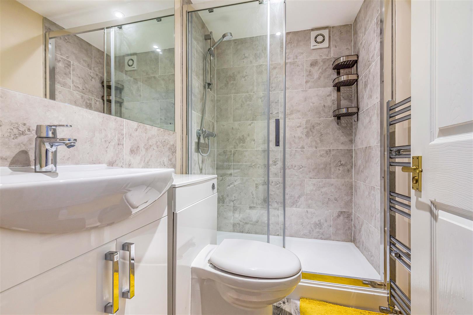 house - semi-detached for sale brook gardens