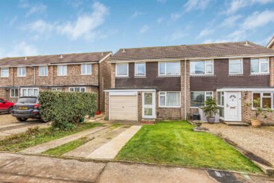 house - semi-detached for sale brook gardens