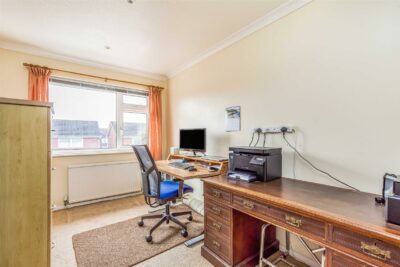 house - semi-detached for sale brook gardens