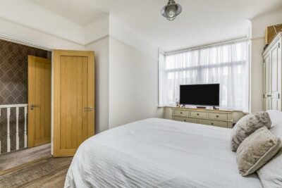 house - semi-detached for sale baffins road