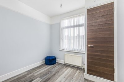 house - semi-detached for sale baffins road