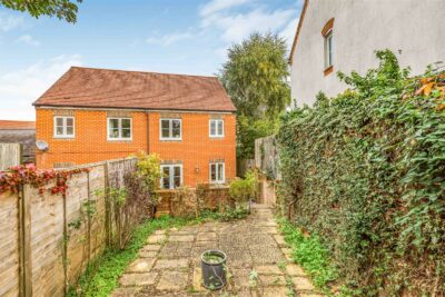 house - semi-detached for sale thomas road