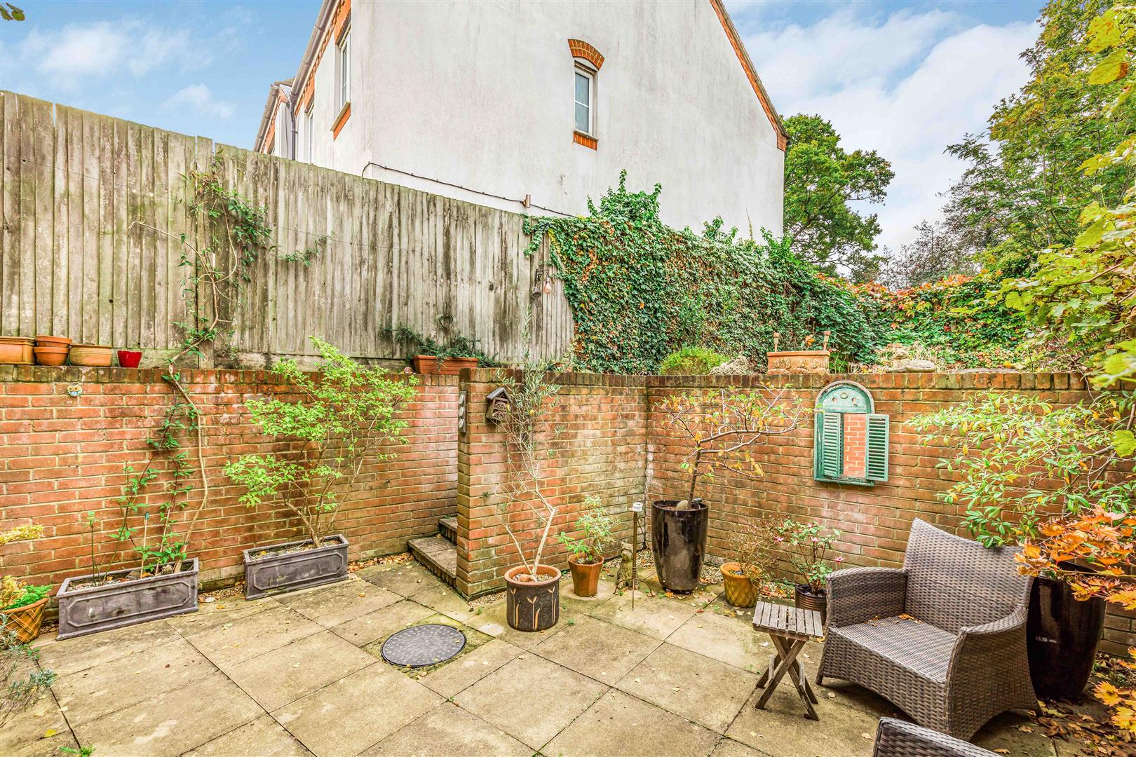 house - semi-detached for sale thomas road