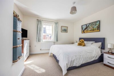 house for sale bridger close