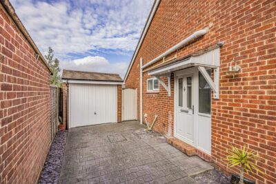 house for sale helston drive