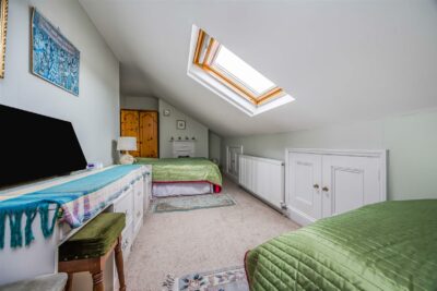 house for sale haslemere road