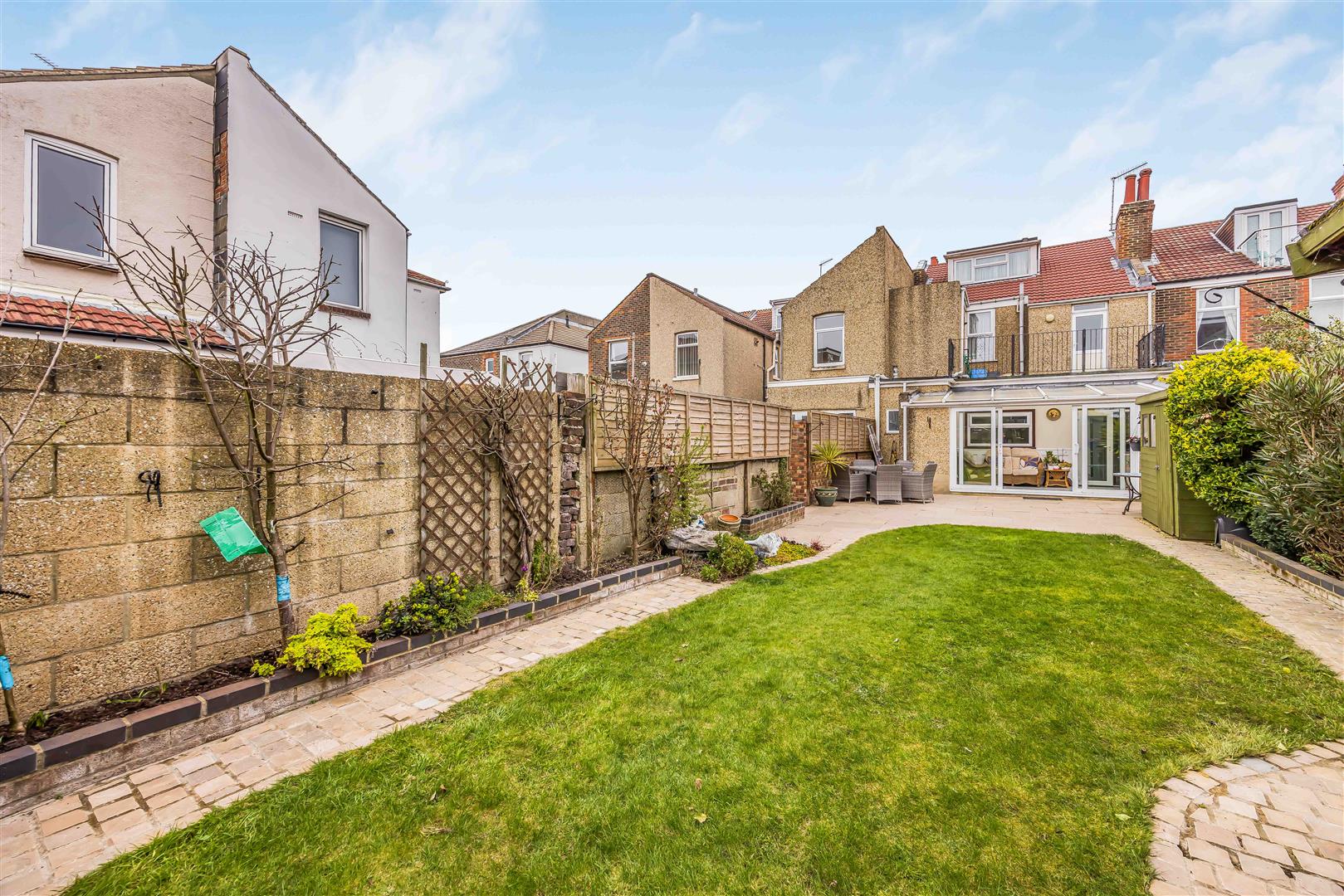 house for sale haslemere road