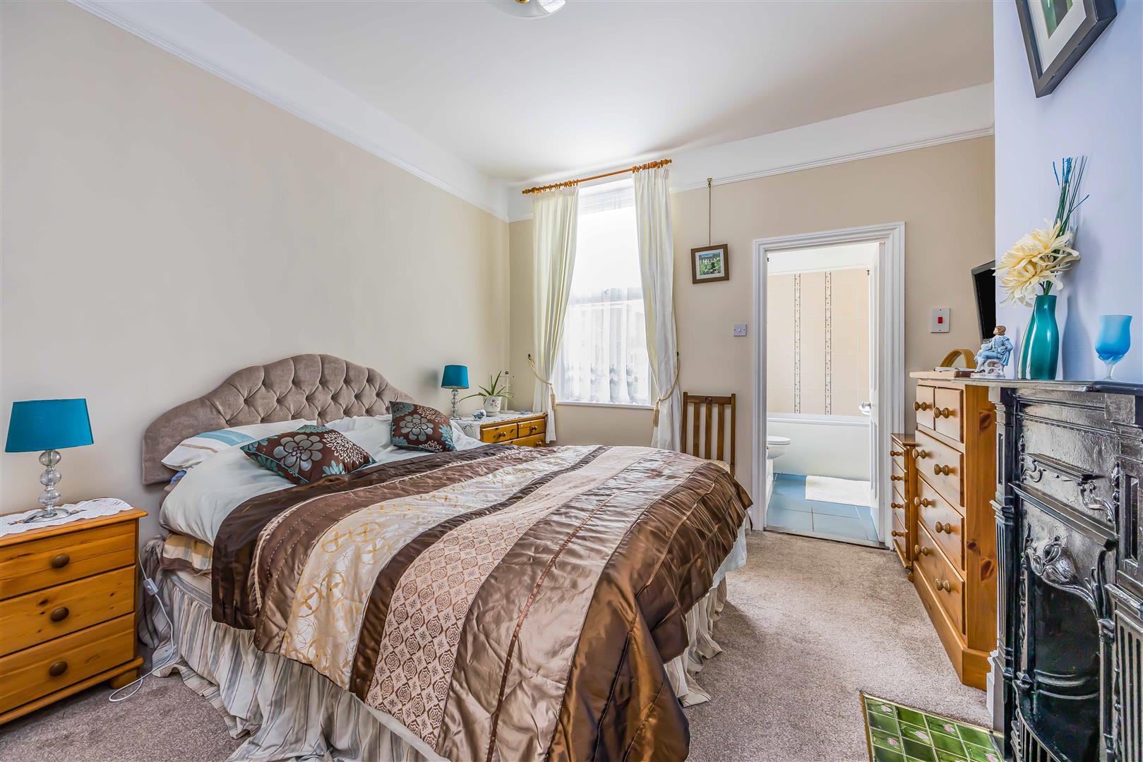 house for sale haslemere road