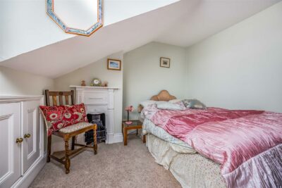 house for sale haslemere road