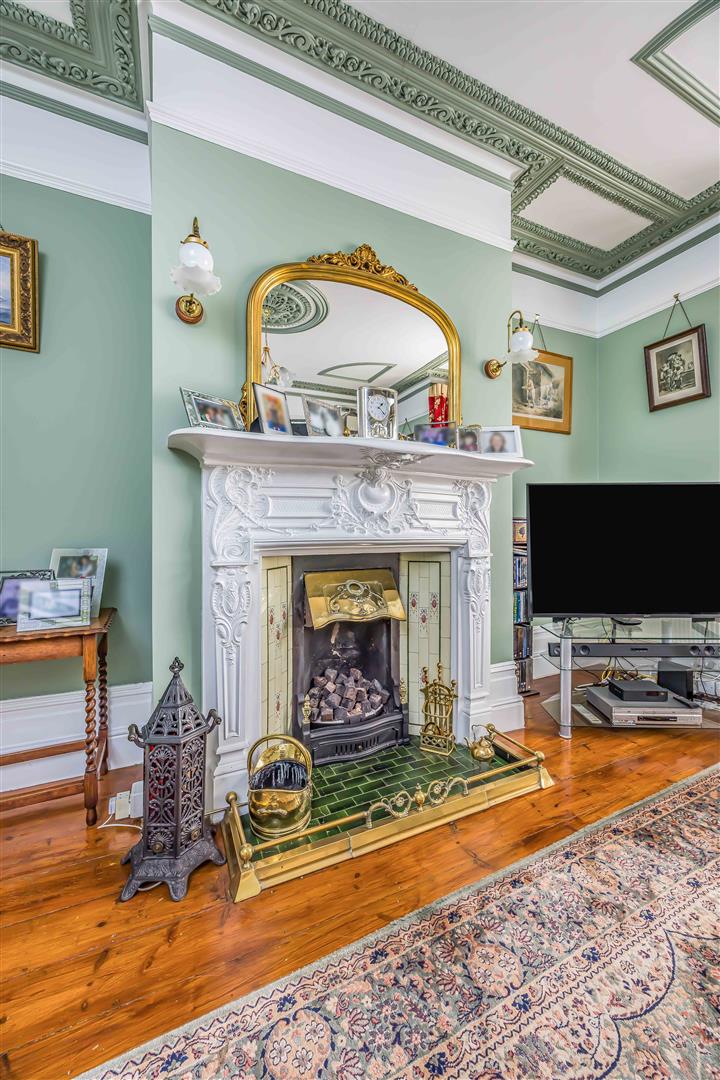 house for sale haslemere road