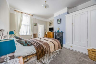 house for sale haslemere road