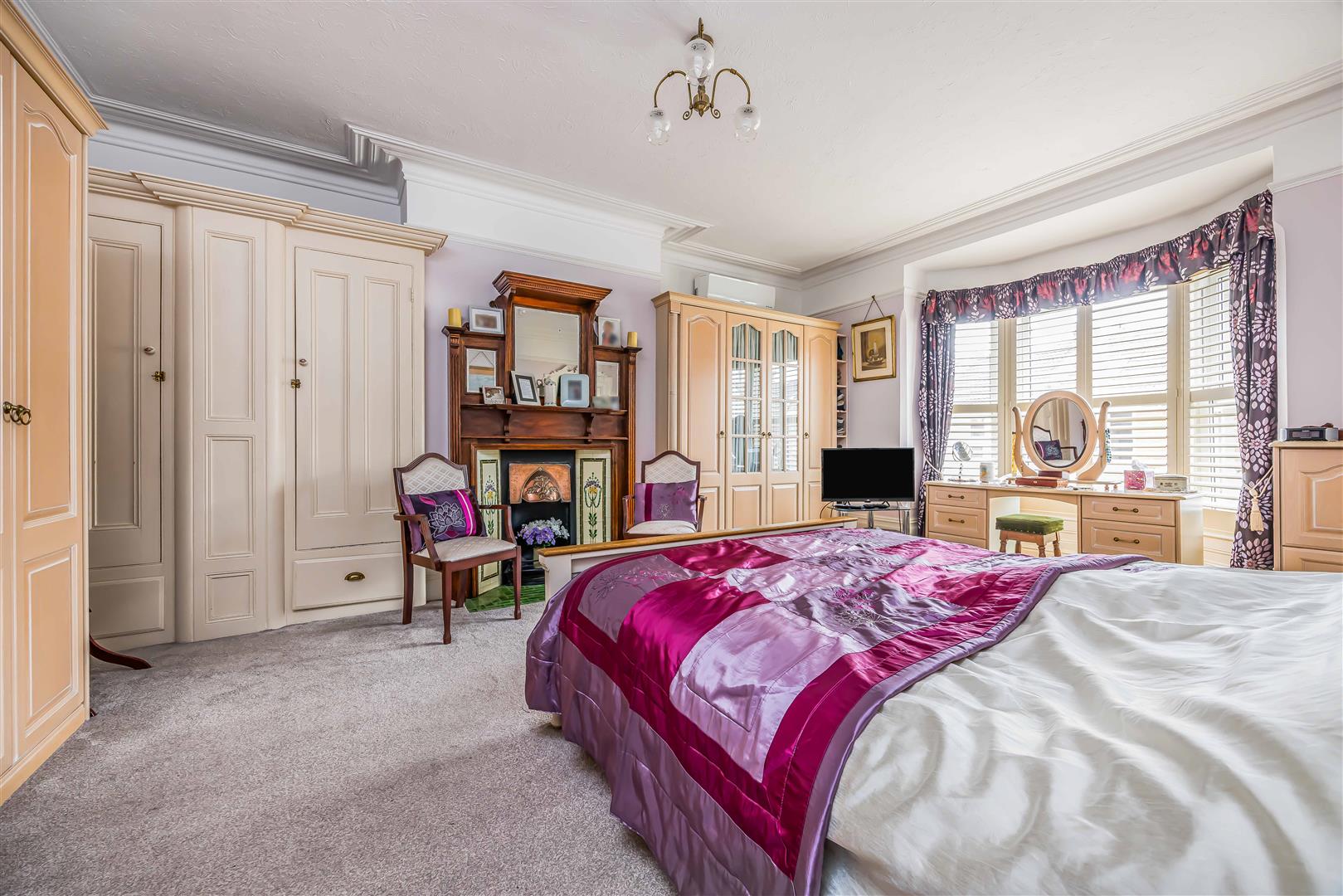 house for sale haslemere road