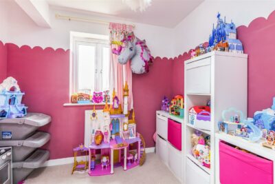 house - detached for sale herons way