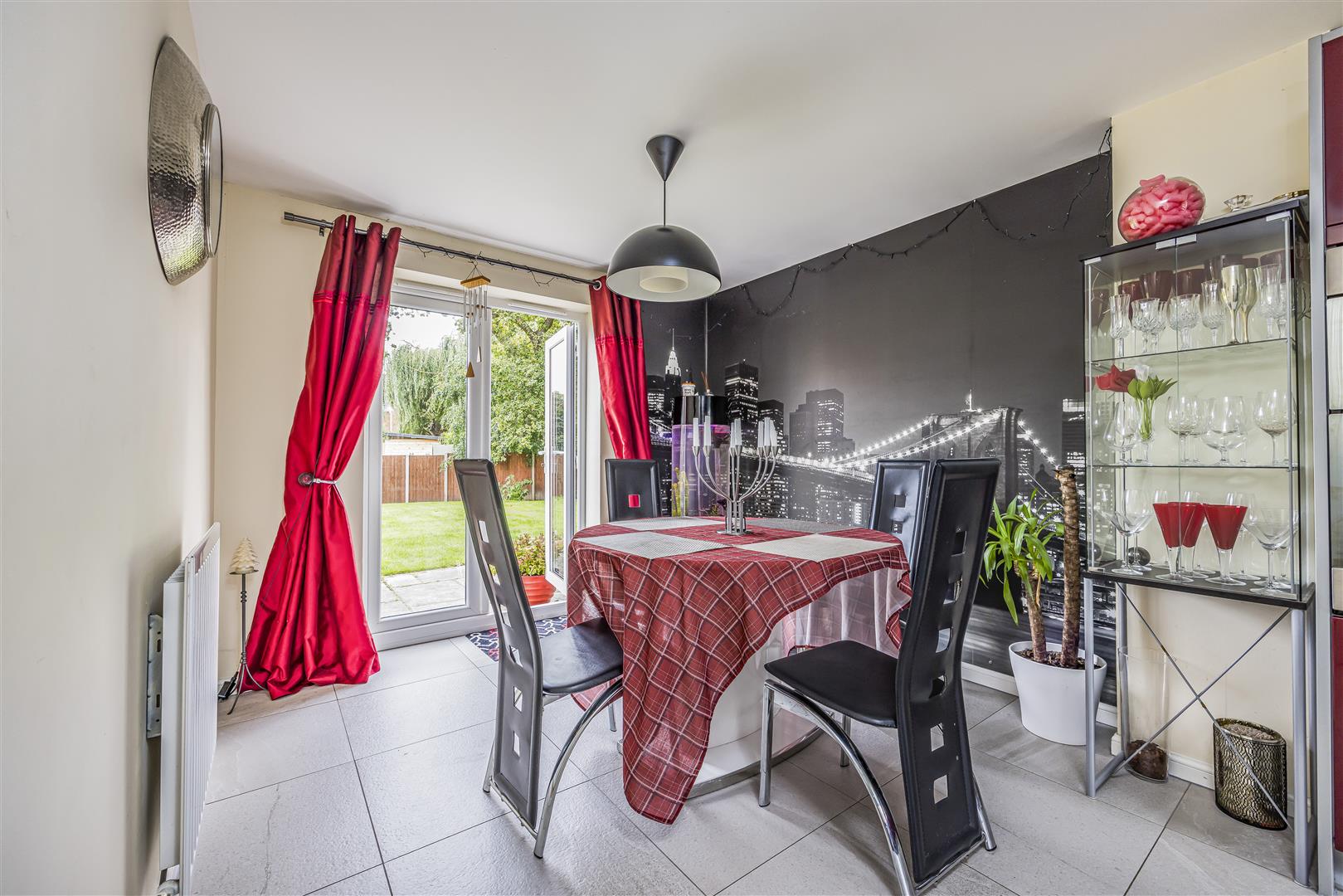 house - detached for sale hedgerow close