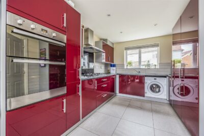 house - detached for sale hedgerow close