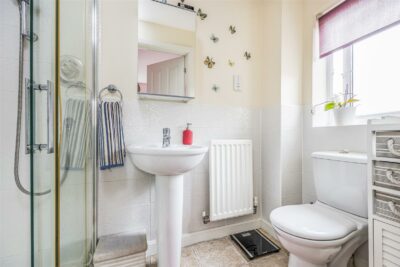 house - detached for sale hedgerow close
