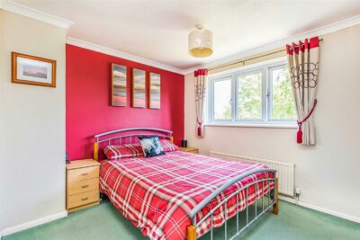 house for sale paddock end