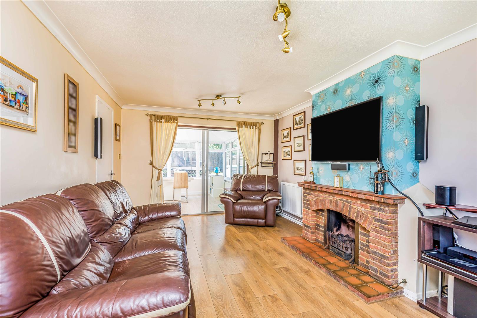 house for sale paddock end