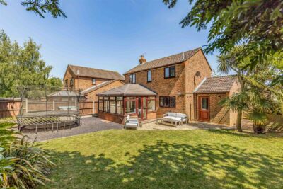house for sale paddock end