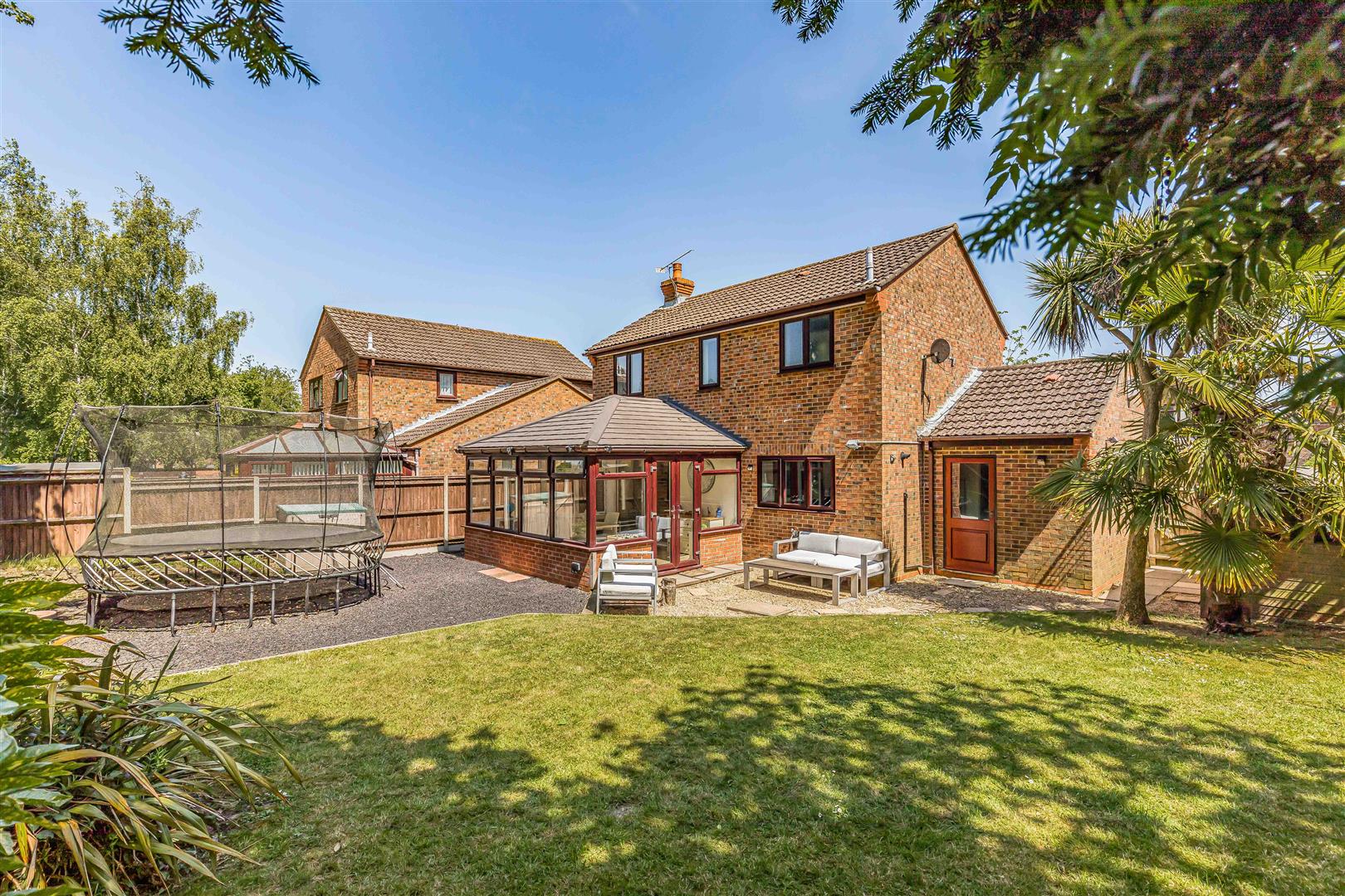 house for sale paddock end