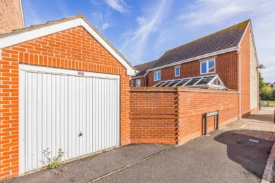 house - detached for sale fourteen acre avenue