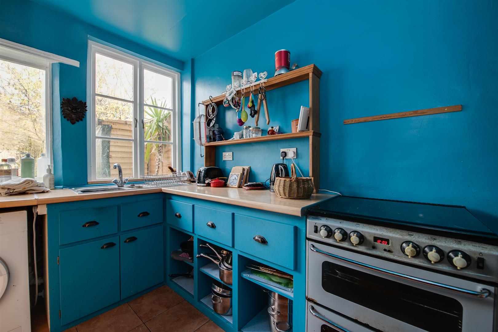 house - terraced for sale osborne road